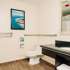 King Room Mobility accessible